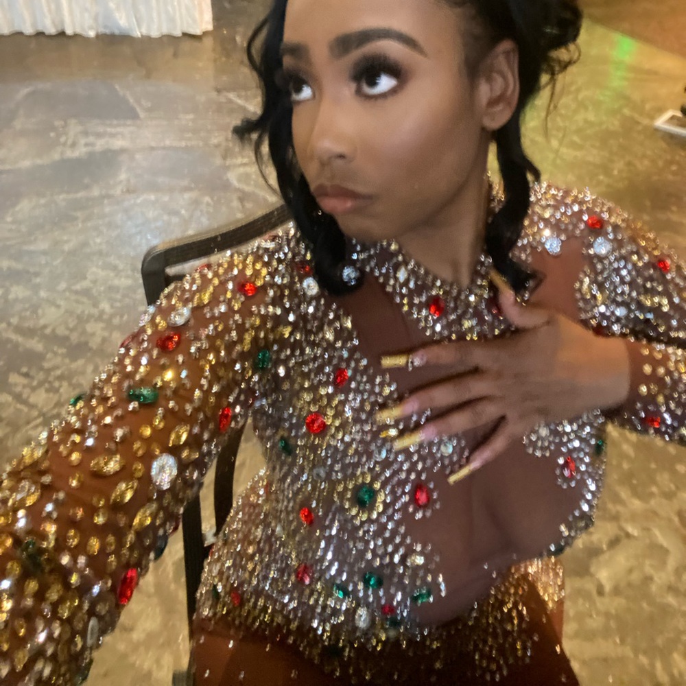 PROM DRESS - Picture 3 of 4